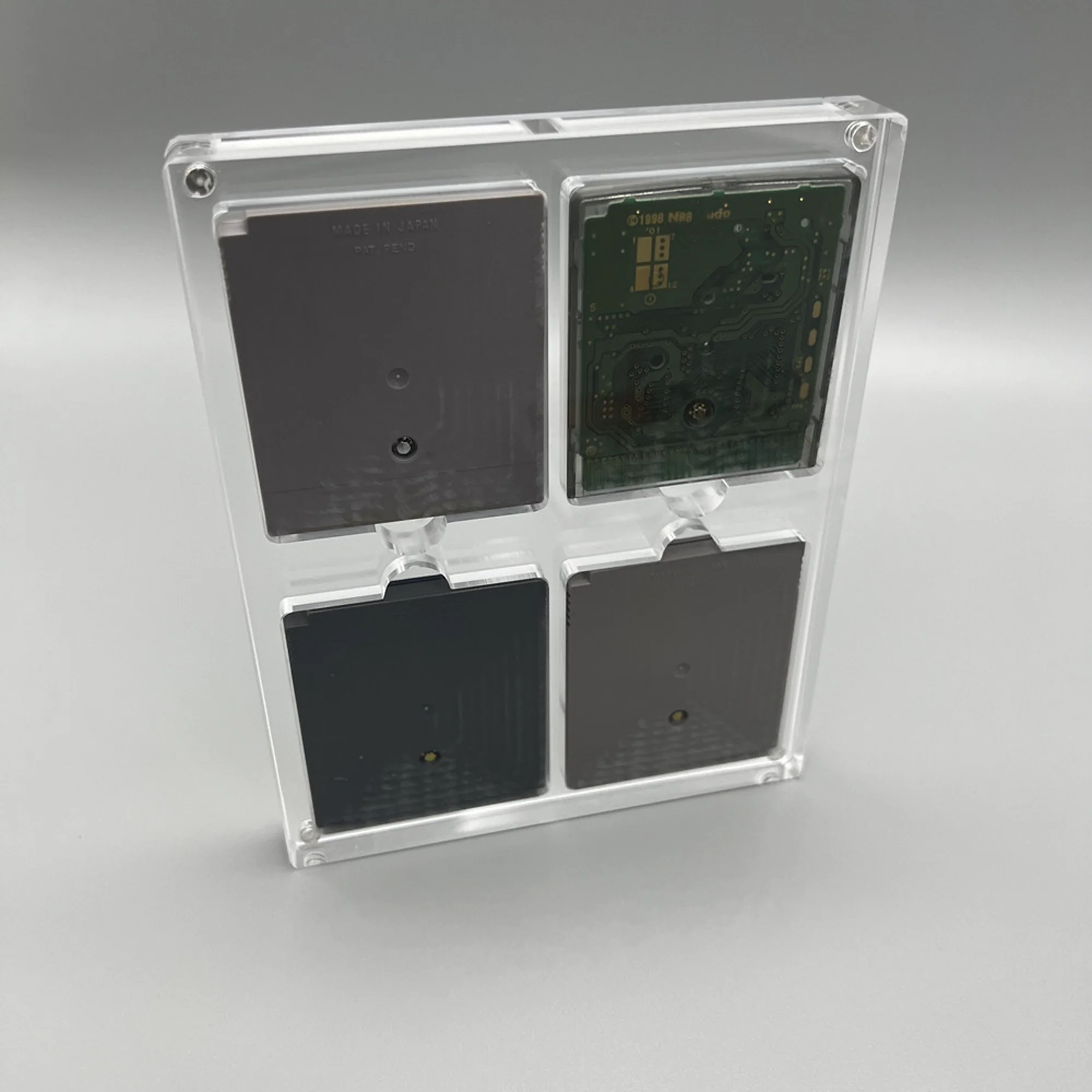 4 Slot Acrylic Magnetic Game Case for GB GBC - Image 5