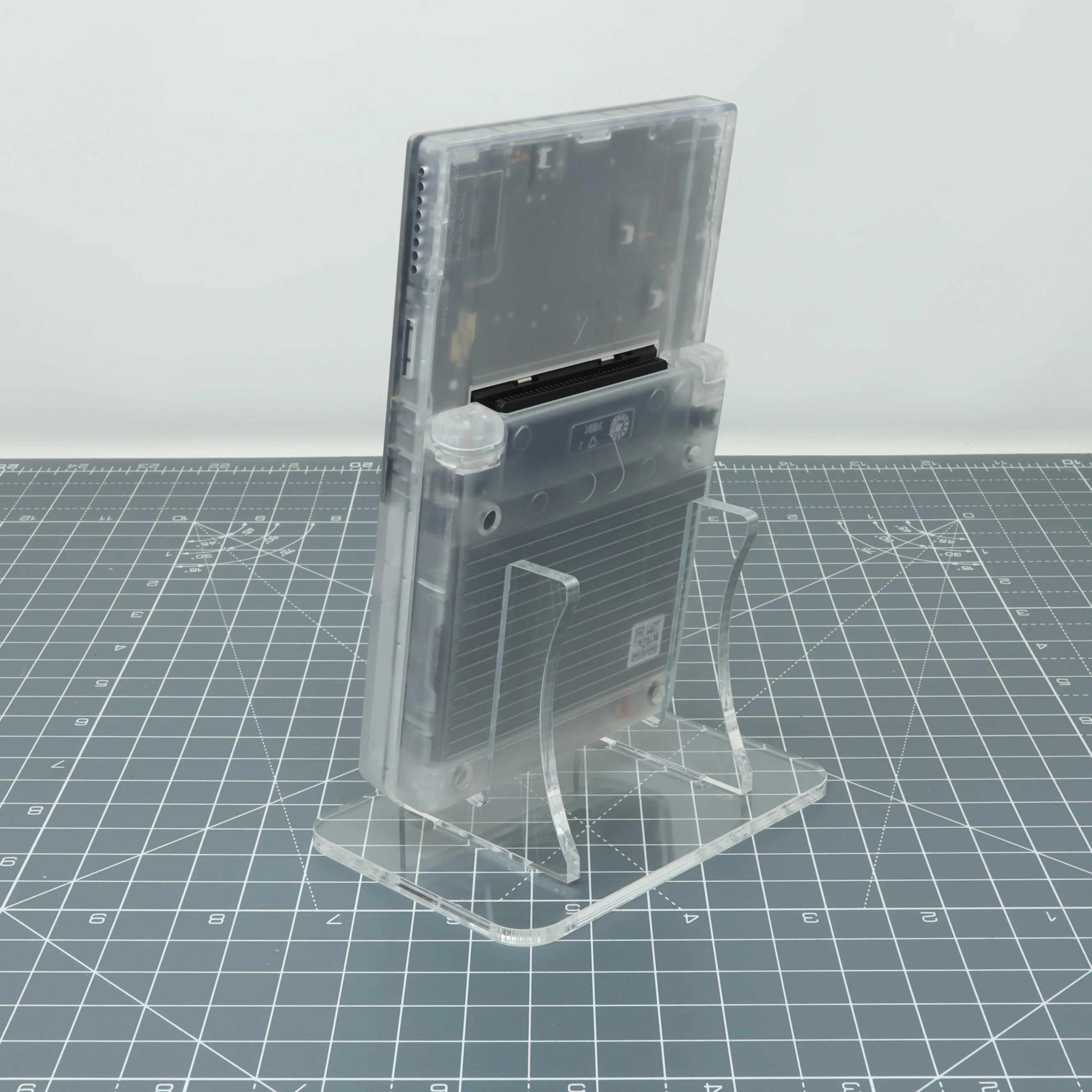 Analogue Pocket Acrylic Stand - Image 4